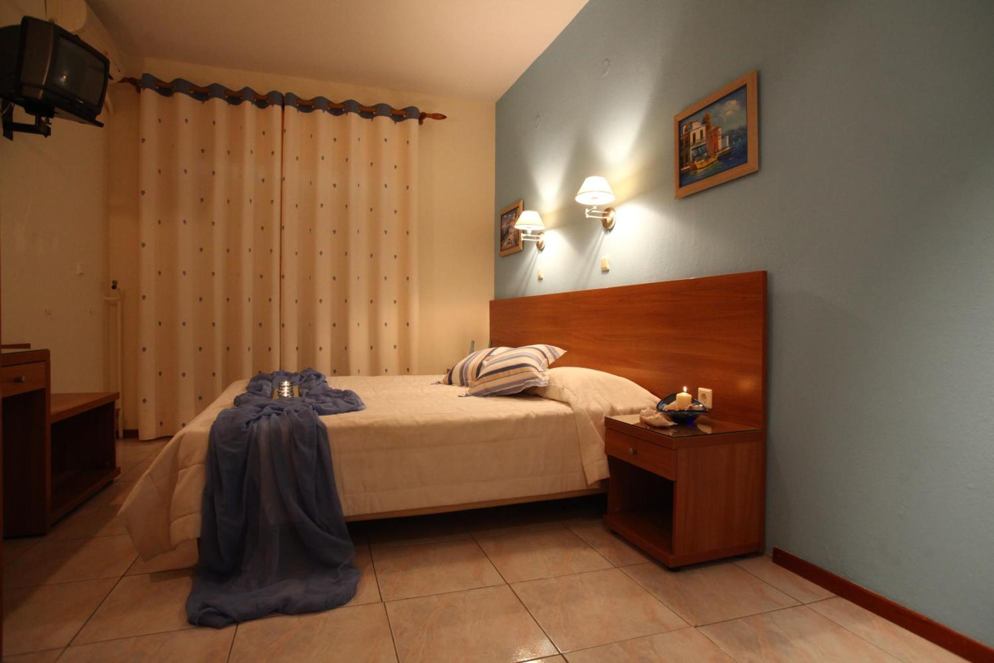الشقق الفندقية نيكيتيفي  Nikos House الغرفة الصورة