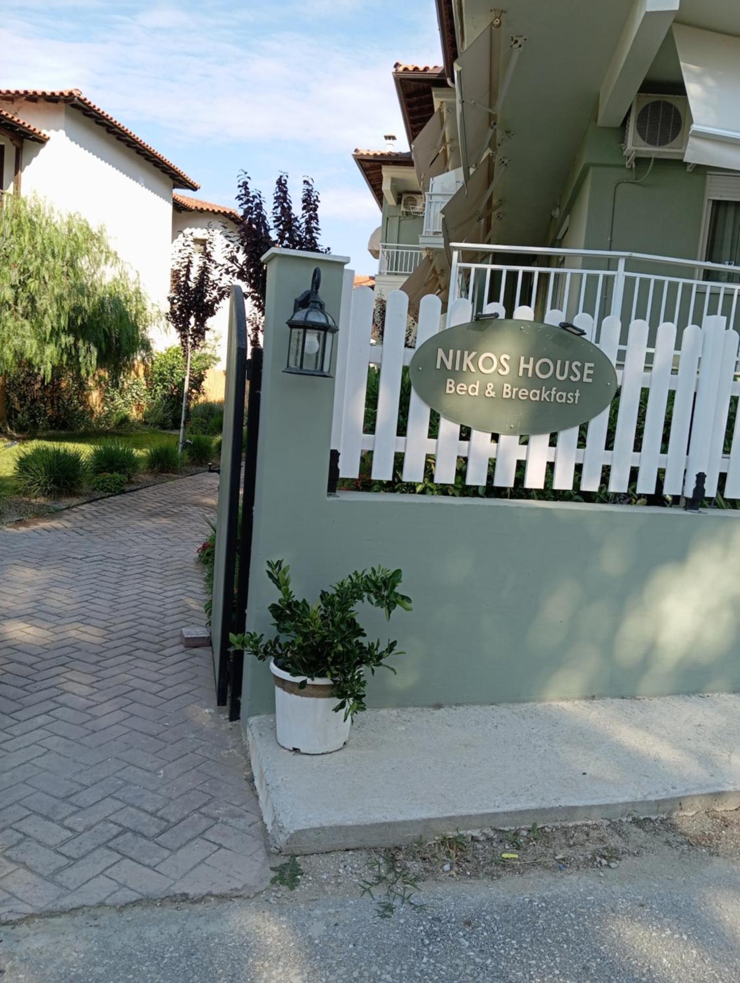 الشقق الفندقية نيكيتيفي  Nikos House المظهر الخارجي الصورة